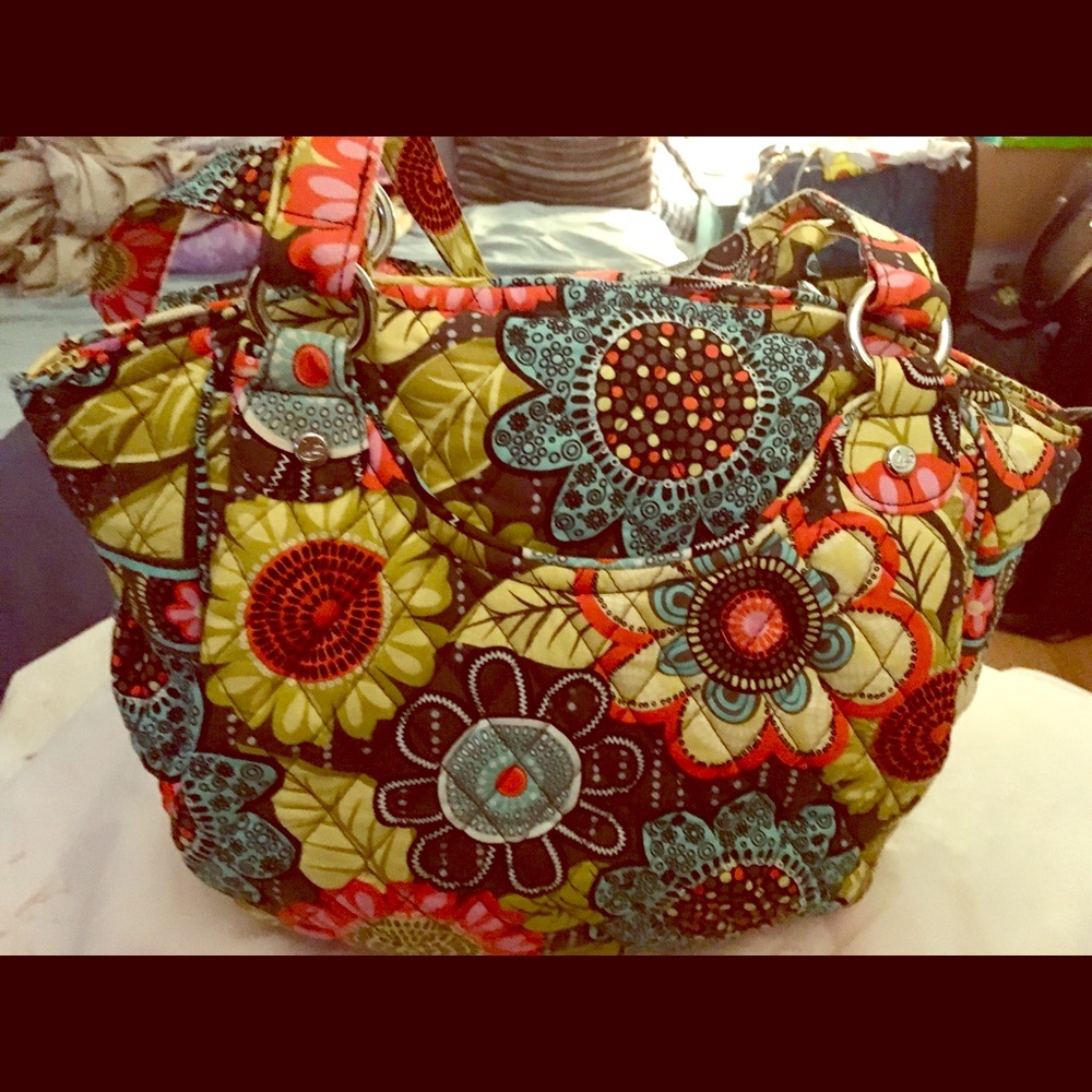 Vera Bradley Glenna Shoulder Bag in FLOWER SHOWER